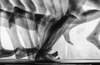 A cover of "still motion" cluster. The owner is aaronletchr. The cluster consists of 1 element.