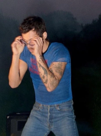 A cover of "harry stares" cluster. The owner is jamiec. The cluster consists of 2 elements. 2 create it.