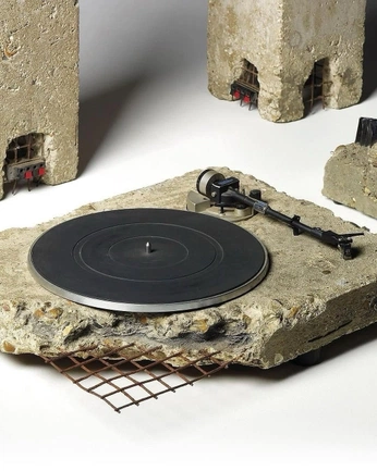 A cover of "Turn Table" cluster. The owner is davidgieling. The cluster consists of 10 elements.