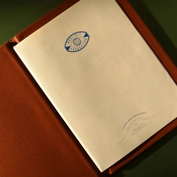 A cover of "Branding Ideas" cluster. The owner is haonmade. The cluster consists of 32 elements.