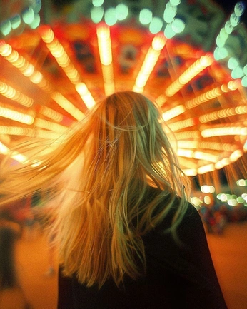 A cover of "Fairground" cluster. The owner is velvetserpent. The cluster consists of 11 elements.