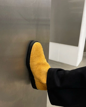 A cover of "Boots" cluster. The owner is baz. The cluster consists of 13 elements.