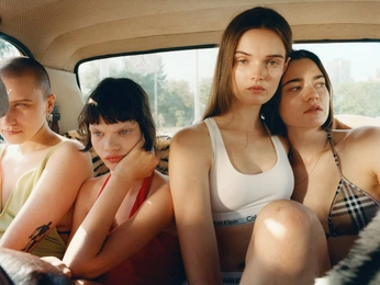 A cover of "CALVIN KLEIN" cluster. The owner is luke.kitchin. The cluster consists of 21 elements.