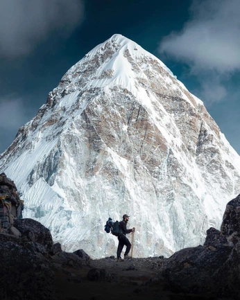 A cover of "Hike" cluster. The owner is silconok. The cluster consists of 3 elements.