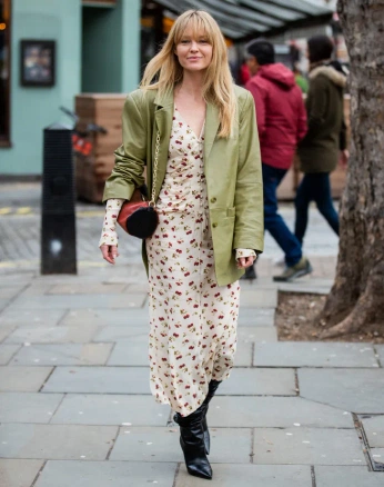 A cover of "Blazer Outfit" cluster. The owner is jay222. The cluster consists of 4 elements.