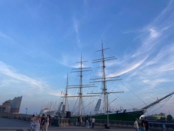 A cover of "my photos" cluster. The owner is kathismr. The cluster consists of 7 elements.