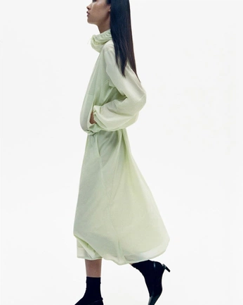 A cover of "STYLE" cluster. The owner is capucinejacquet. The cluster consists of 4 elements.