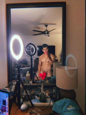 A cover of "Male physic" cluster. The owner is alealejandro. The cluster consists of 63 elements.