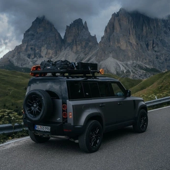 A cover of "Automotive" cluster. The owner is hofmann. The cluster consists of 40 elements.