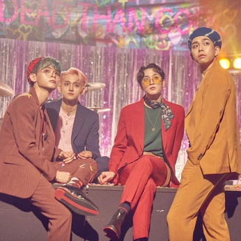 A cover of "LUCY (루시)" cluster. The owner is tindrasofia. The cluster consists of 922 elements.