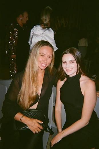 A cover of "NYFW Malan Breton" cluster. The owner is jamiec. The cluster consists of 20 elements.