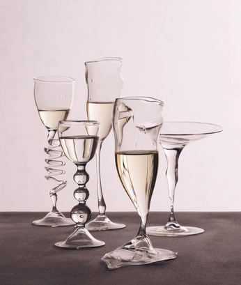 A cover of "Glass" cluster. The owner is connecticut. The cluster consists of 21 elements.