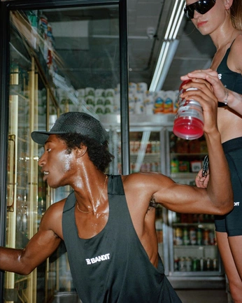 A cover of "MOVEMENT" cluster. The owner is robertpiinder. The cluster consists of 5 elements.