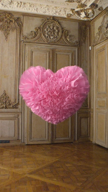 A cover of "valentine day ads" cluster. The owner is styleuncuffed. The cluster description is "personal shopping ". The cluster consists of 13 elements.