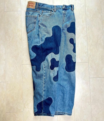 A cover of "upcycling" cluster. The owner is andresvaloyess. The cluster consists of 1 element.