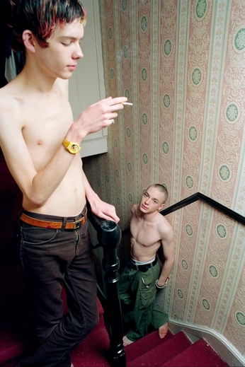 A cover of "Fashion as anthropology" cluster. The owner is substanz. The cluster consists of 24 elements.