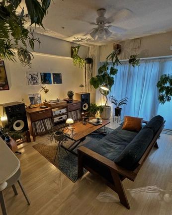 A cover of "home." cluster. The owner is pas.tel. The cluster consists of 1 element.