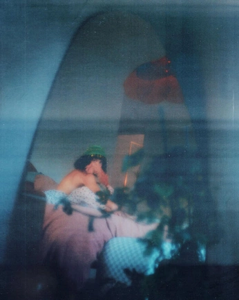 A cover of "midnight decisions" cluster. The owner is ghostworld. The cluster consists of 122 elements.