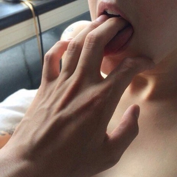 A cover of "Hardcore" cluster. The owner is nadir. The cluster consists of 288 elements.