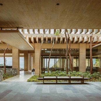 A cover of "The Sojourn" cluster. The owner is s0105j. The cluster consists of 38 elements.