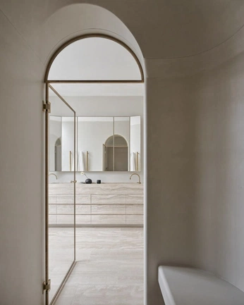 A cover of "bai" cluster. The owner is roxana.rotaru. The cluster consists of 4 elements.