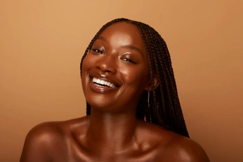 A cover of "fotos bizarras" cluster. The owner is jaodsgn. The cluster consists of 39 elements.