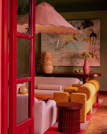 A cover of "palm springs" cluster. The owner is lydiaprezioso. The cluster consists of 28 elements.