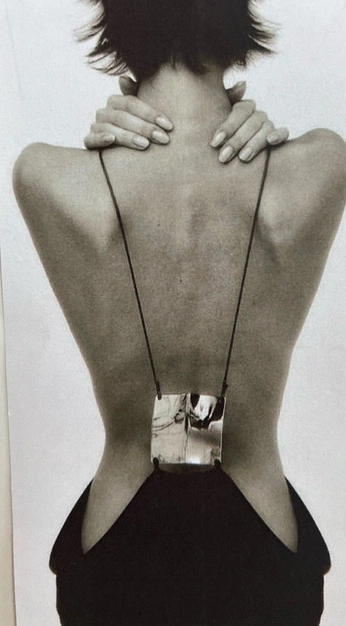 A cover of "ysl" cluster. The owner is annakirimov. The cluster consists of 188 elements.