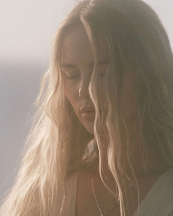 A cover of "The Standard Inspo." cluster. The owner is jackiesterna. The cluster consists of 197 elements. 3 create it.