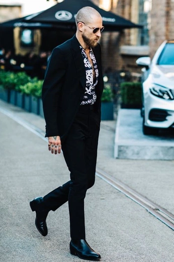 A cover of "Formal Festive" cluster. The owner is tyggy. The cluster consists of 11 elements.