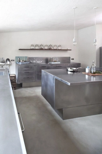 A cover of "Loft ID" cluster. The owner is sarahz. The cluster consists of 21 elements.