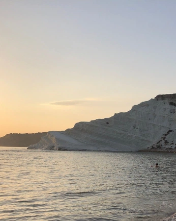 A cover of "Dream life" cluster. The owner is cgstudios. The cluster consists of 4 elements.