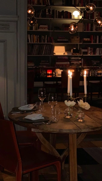 A cover of "set" cluster. The owner is carafied. The cluster consists of 2 elements.