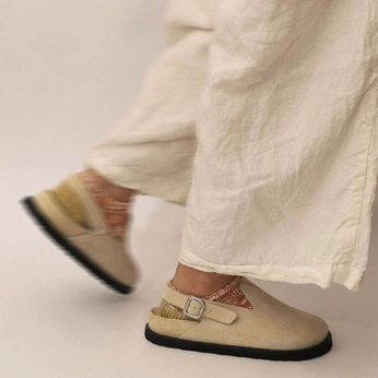 A cover of "FALL" cluster. The owner is shopnou. The cluster consists of 5 elements.