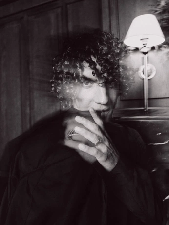 A cover of "Actors" cluster. The owner is bazilic. The cluster consists of 698 elements.