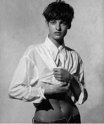 A cover of "BASSOLS" cluster. The owner is sergirenom. The cluster consists of 60 elements.