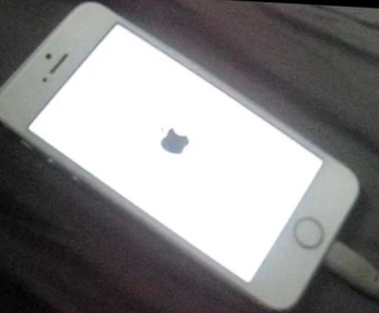 A cover of "💫Tech and setups📱" cluster. The owner is cheis. The cluster consists of 40 elements.