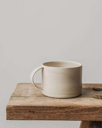 A cover of "ROMI // BEIGE" cluster. The owner is annathevault. The cluster consists of 19 elements.