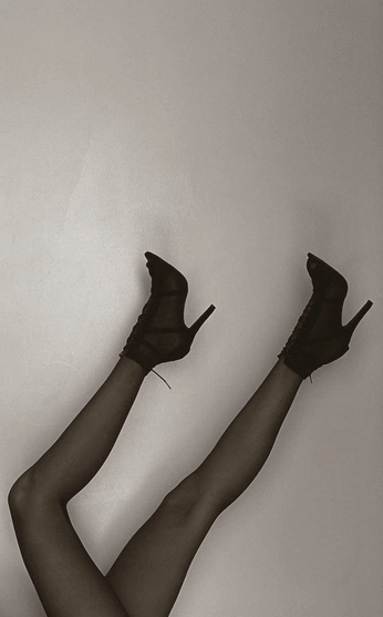 A cover of "Limbs" cluster. The owner is vivity. The cluster consists of 36 elements.