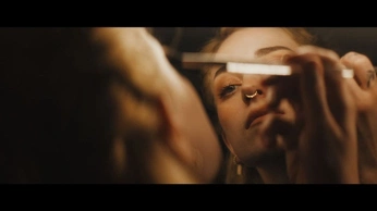 A cover of "тизер" cluster. The owner is annfaruksh. The cluster consists of 6 elements.