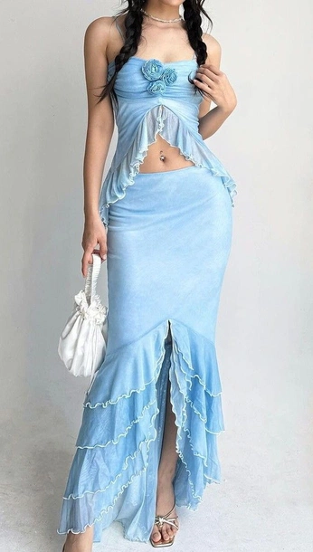 A cover of "Random Clothes" cluster. The owner is chizomegvtsfkk. The cluster consists of 564 elements.