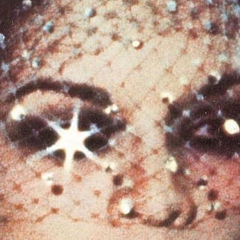 A cover of "virgo in leo season" cluster. The owner is vonmerr. The cluster consists of 27 elements.