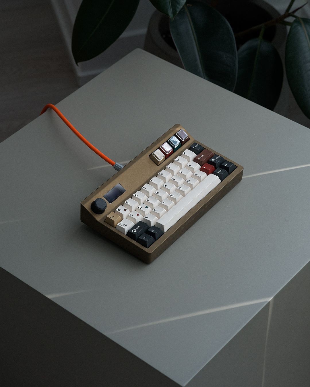 An Instagram  post added on Jul 15, 2024. The author is @alexotos. May present: electronics.