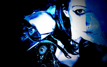 A cover of "Selfies" cluster. The owner is femalephilosophy. The cluster consists of 14 elements.