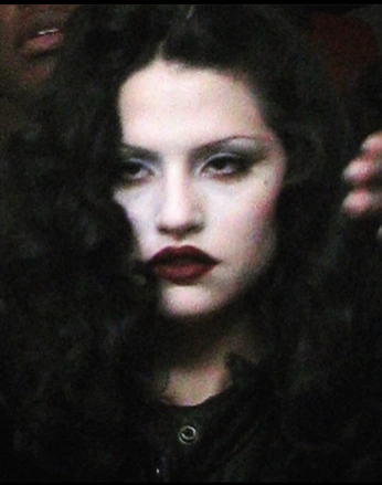 A cover of "Yennefer Hair" cluster. The owner is koralina. The cluster consists of 9 elements.