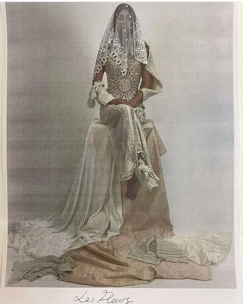 A cover of "Bride" cluster. The owner is yoyoyes. The cluster consists of 38 elements.