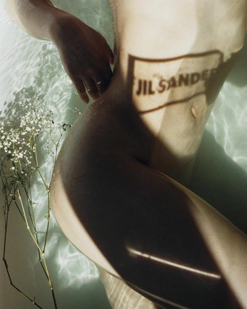 A cover of "Art Direction Ideas" cluster. The owner is dheidegalas. The cluster consists of 1 element.