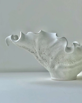 A cover of "cera" cluster. The owner is kchonxx. The cluster consists of 2 elements.