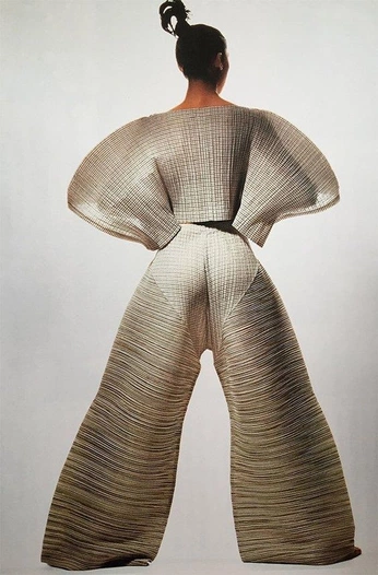 A cover of "Fashion" cluster. The owner is julianvandekamp. The cluster consists of 1 element.