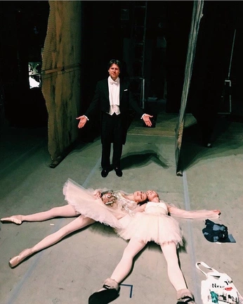 A cover of "Ballet" cluster. The owner is catberg. The cluster consists of 128 elements.